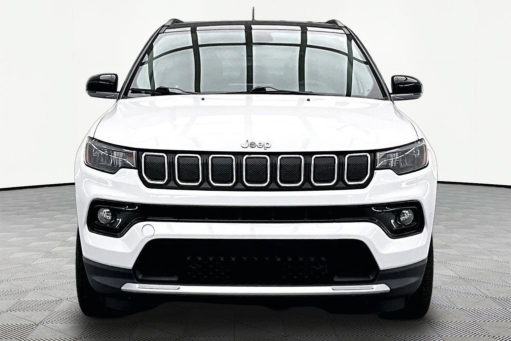 Used 2022 Jeep Compass Limited AWD/4WD image 3