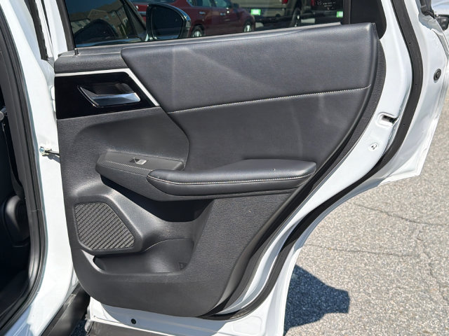 Used 2022 Mitsubishi Outlander SE AWD/4WD image 18