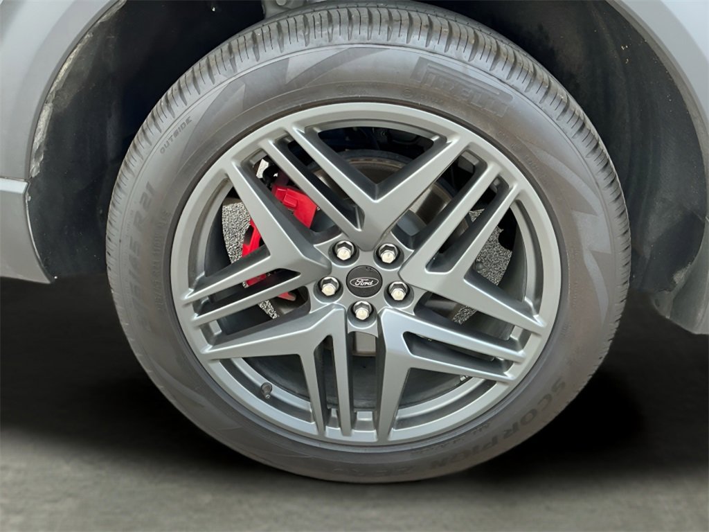 Certified 2025 Ford Explorer ST-Line w/ ST-Line Street Pack image 14