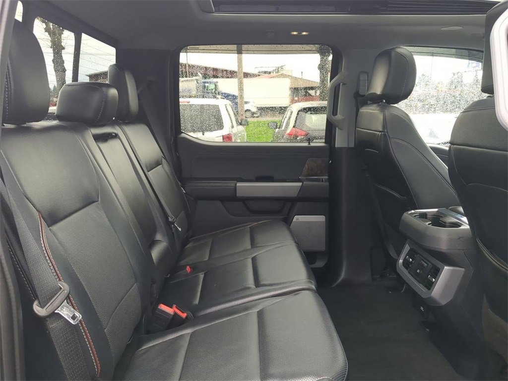 Certified 2024 Ford F250 Lariat w/ Lariat Ultimate Package image 30