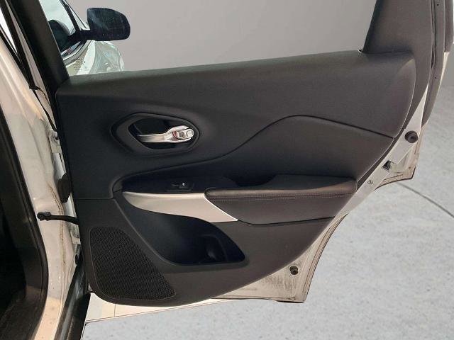 Used 2017 Jeep Cherokee Trailhawk w/ Comfort & Convenience Group image 22