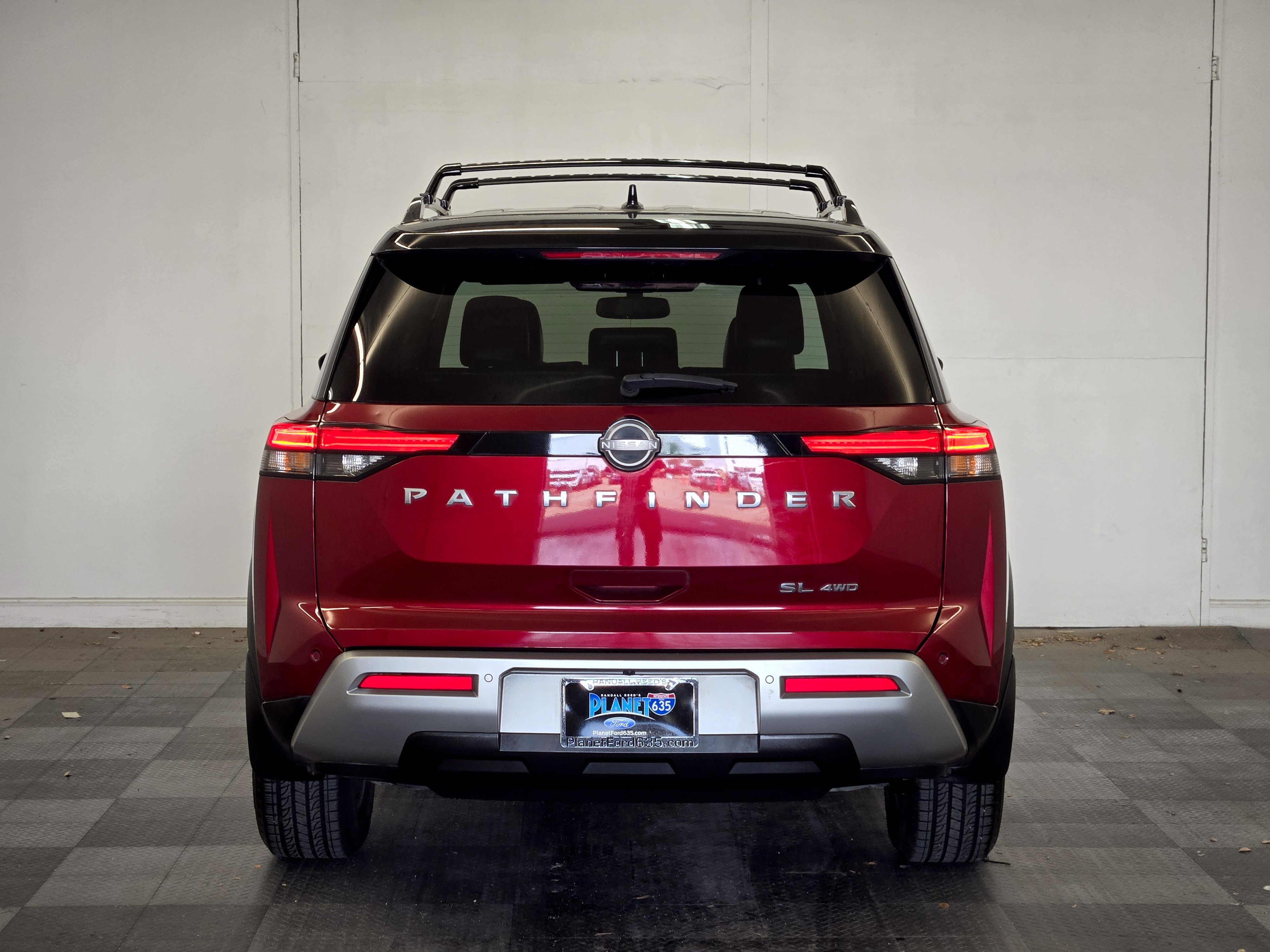 Used 2022 Nissan Pathfinder SL AWD/4WD image 6