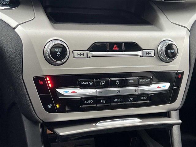 Certified 2022 Ford Explorer XLT w/ Equipment Group 202A image 27