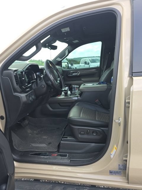 Used 2022 Chevrolet Silverado 1500 ZR2 w/ Technology Package AWD/4WD image 6