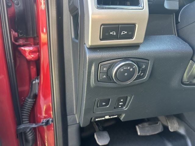 Certified 2022 Ford F250 Lariat w/ Lariat Ultimate Package AWD/4WD image 16