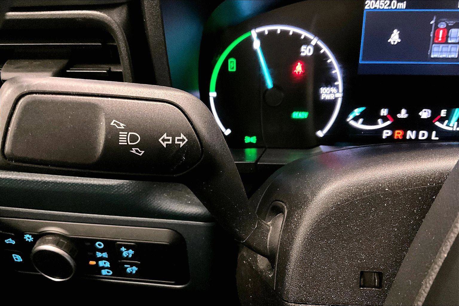 Certified 2024 Ford Maverick XL image 30