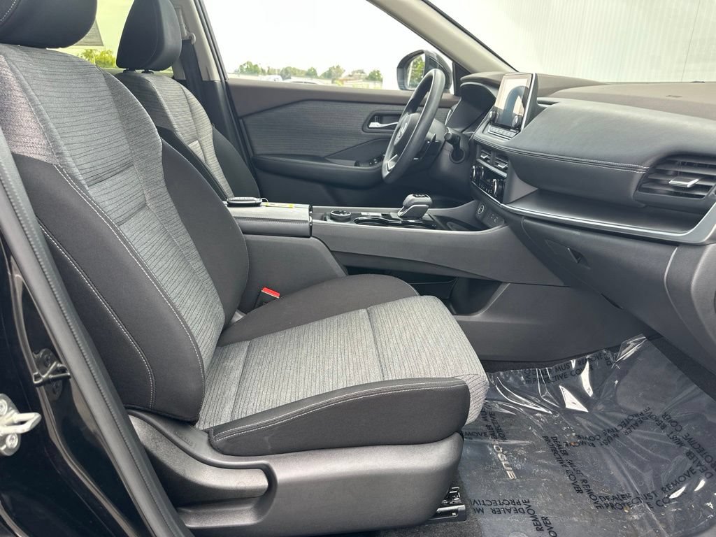Used 2023 Nissan Rogue SV AWD/4WD image 31