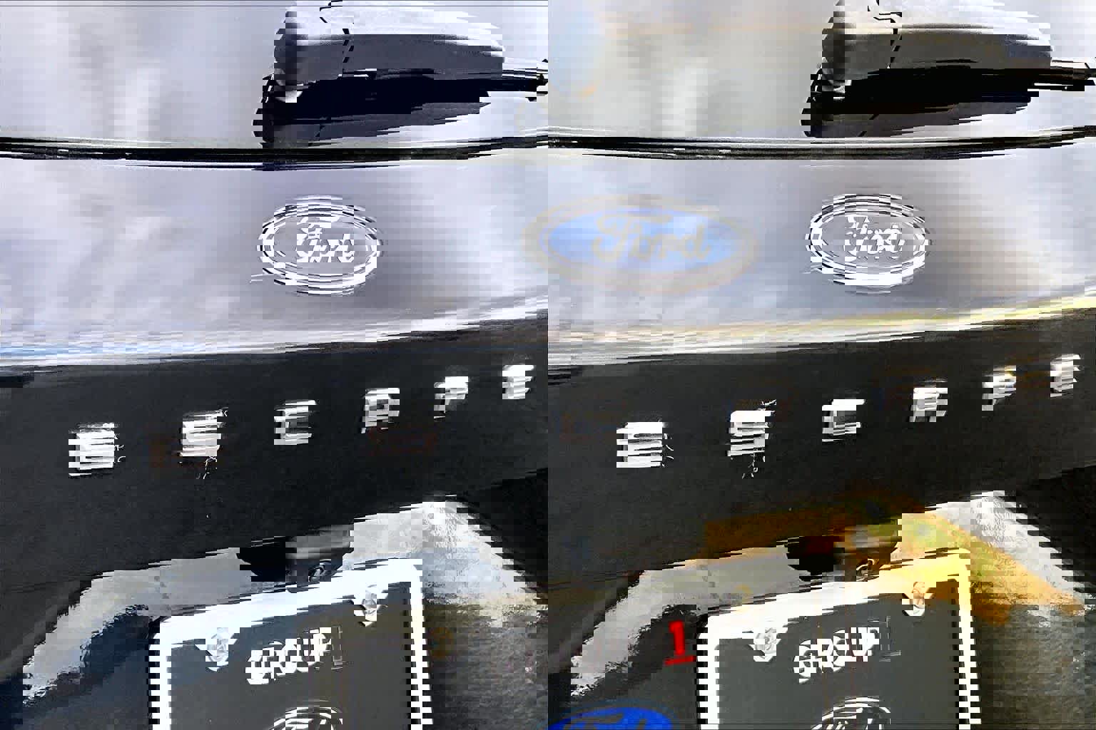 Certified 2021 Ford Escape SE w/ SE Sport Appearance Package image 11