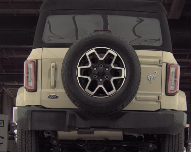Certified 2025 Ford Bronco Outer Banks AWD/4WD image 3