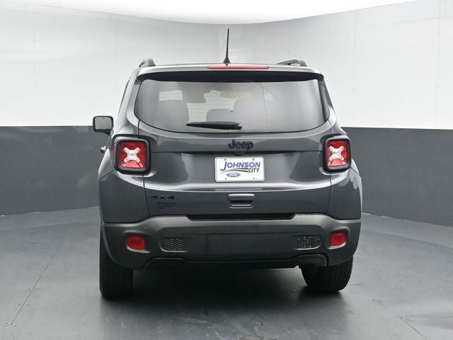 Used 2022 Jeep Renegade Altitude AWD/4WD image 9
