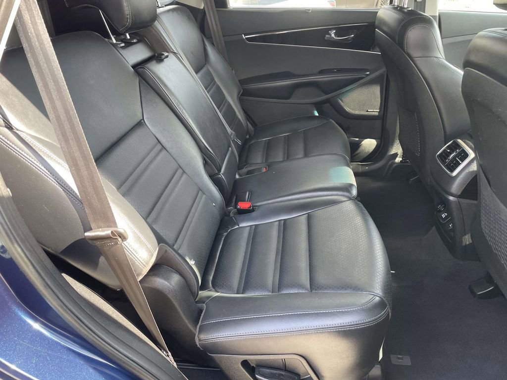 Used 2019 Kia Sorento EX w/ EX Touring Package image 25