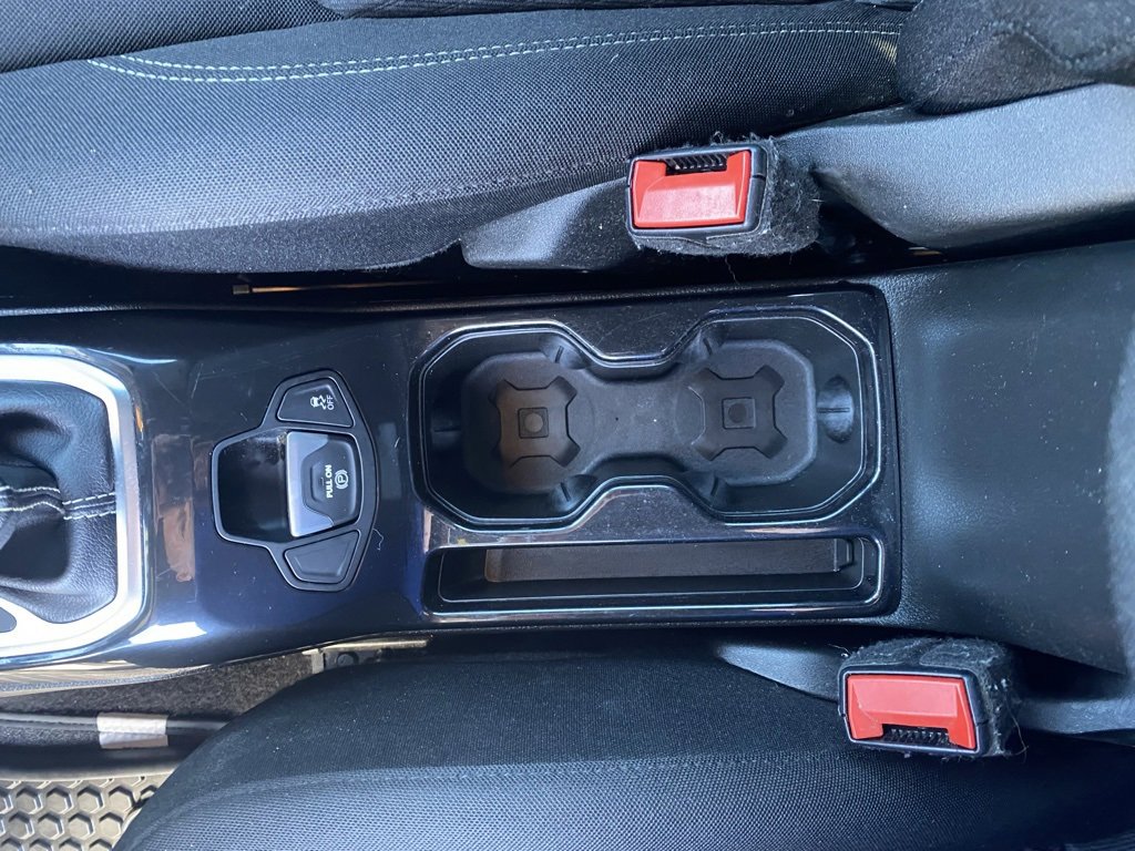 Used 2021 Jeep Renegade Latitude image 16