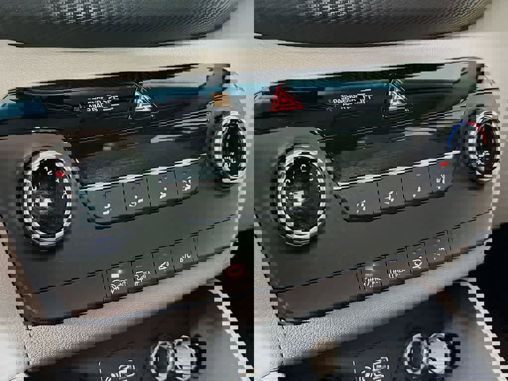 Used 2020 Hyundai Tucson SE image 20