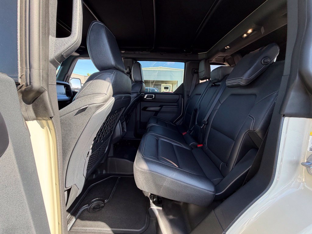 Certified 2025 Ford Bronco Badlands w/ Sasquatch Package AWD/4WD image 49