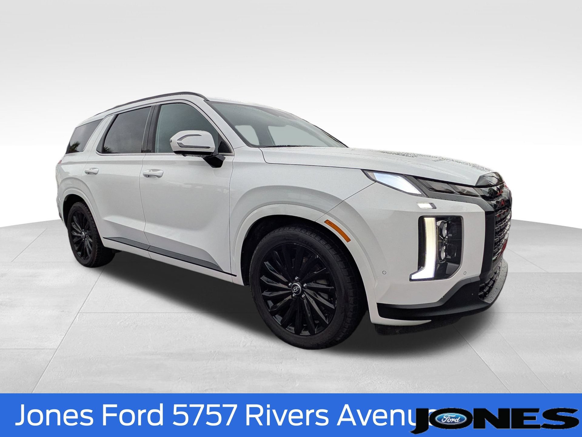 Used 2024 Hyundai Palisade Calligraphy AWD/4WD image 2