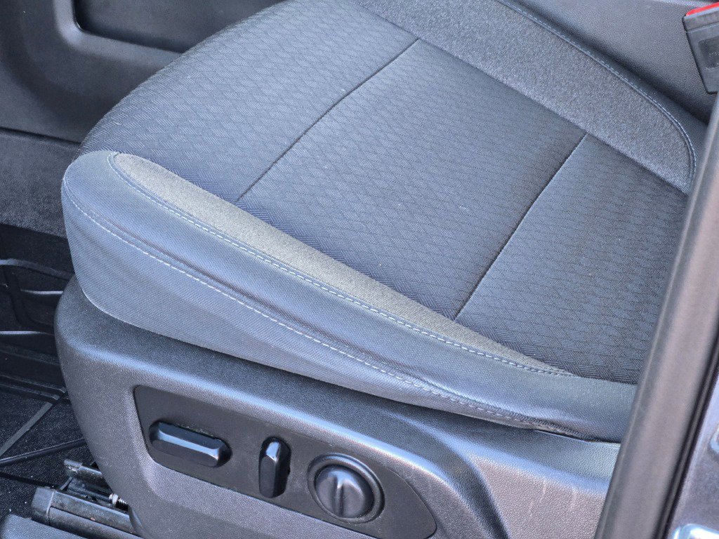 Used 2019 Chevrolet Silverado 1500 RST image 23