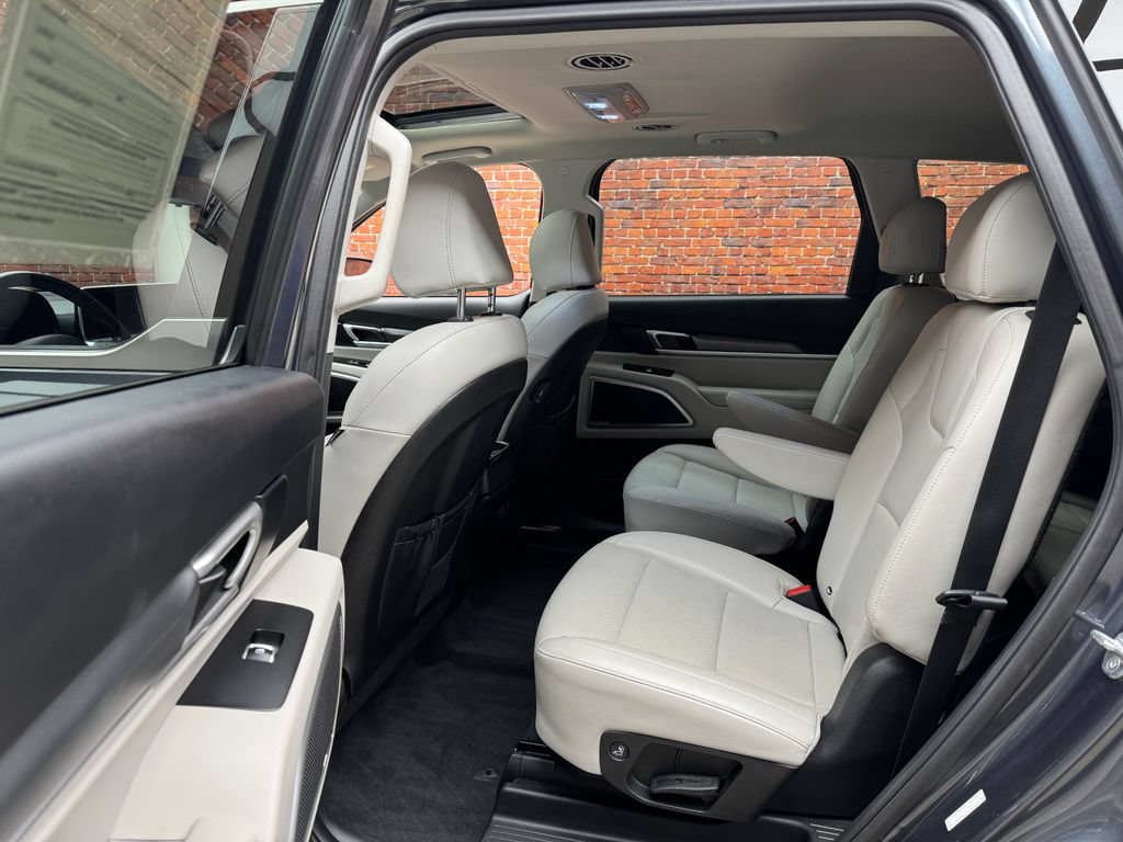 Used 2022 Kia Telluride S AWD/4WD image 24