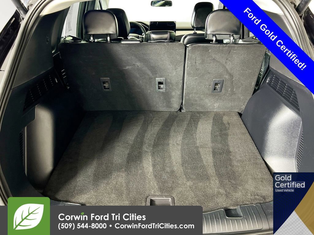 Certified 2025 Ford Escape Platinum image 17