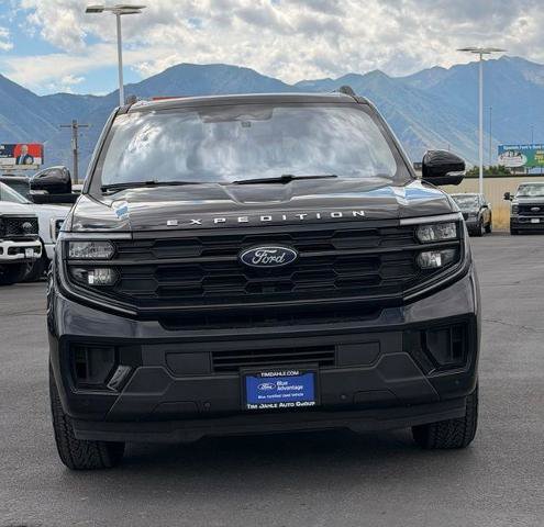 Certified 2025 Ford Expedition Active AWD/4WD image 8