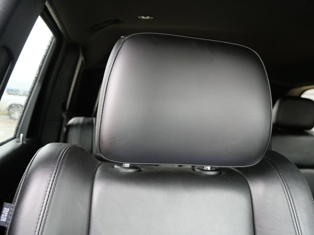Used 2022 Jeep Grand Cherokee Limited RWD image 22