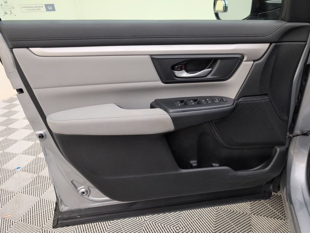Used 2018 Honda CR-V LX image 29