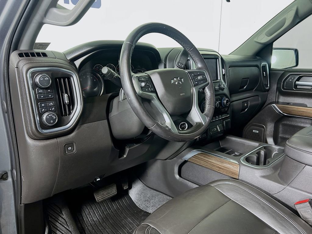 Used 2020 Chevrolet Silverado 1500 LT Trail Boss image 11