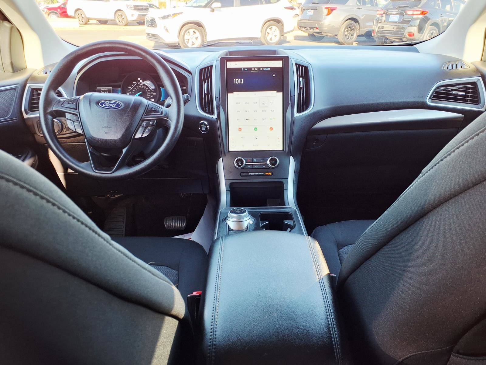 Certified 2024 Ford Edge SE image 18