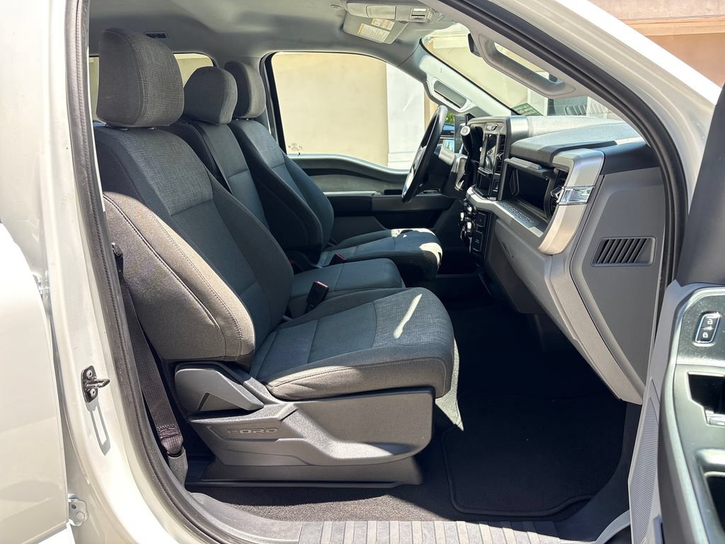 Certified 2025 Ford F250 XLT AWD/4WD image 4