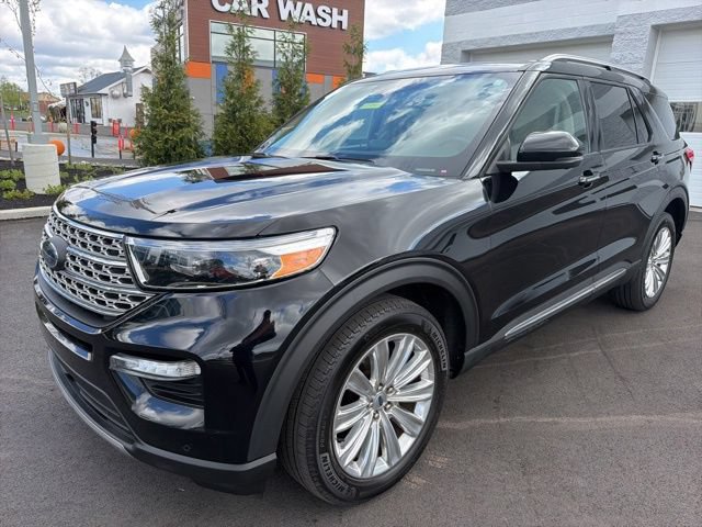 Certified 2022 Ford Explorer Limited w/ Limited Technology Package AWD/4WD image 2
