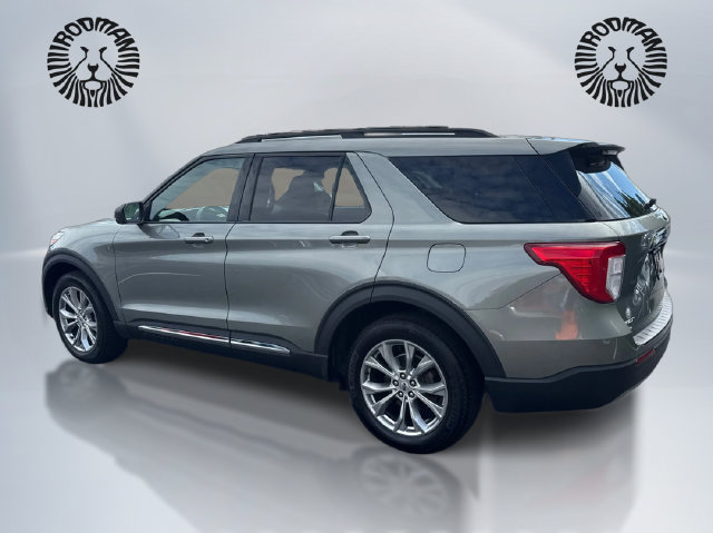 Certified 2020 Ford Explorer XLT w/ Equipment Group 202A AWD/4WD image 9