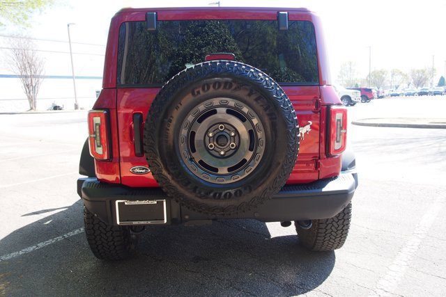 Certified 2025 Ford Bronco Badlands w/ Sasquatch Package image 4