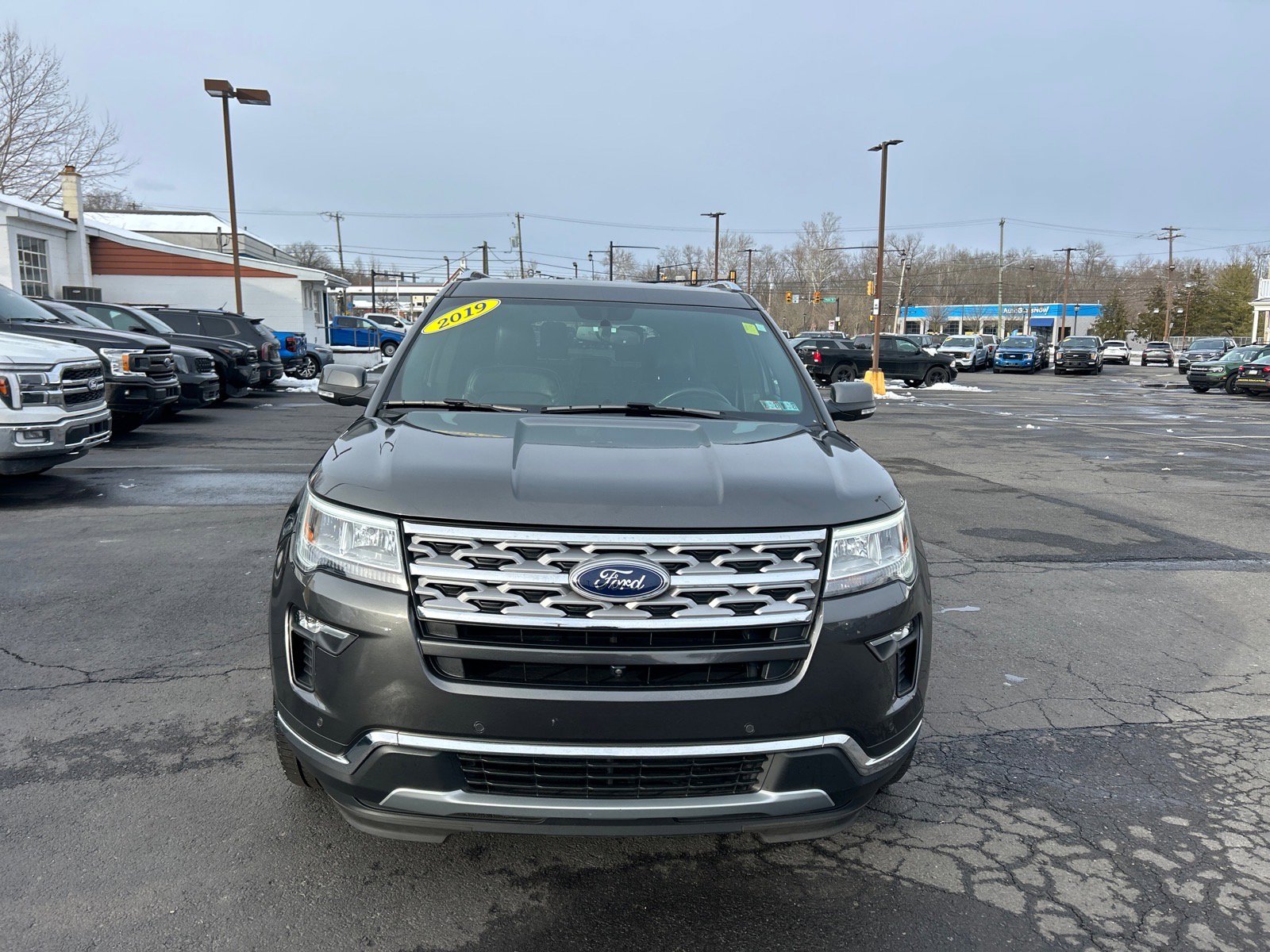 Certified 2019 Ford Explorer Limited w/ Class III Trailer Tow Package image 25