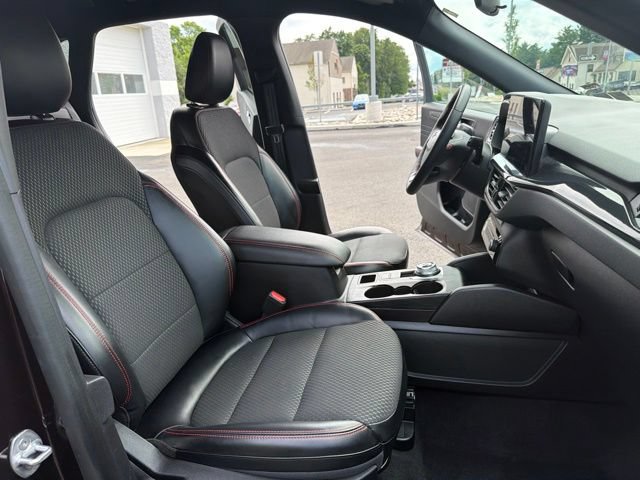 Certified 2023 Ford Escape ST-Line w/ Tech Pack #1 AWD/4WD image 16