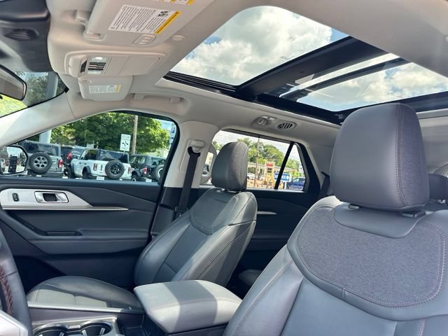 Certified 2025 Ford Explorer Active w/ Active Comfort Package AWD/4WD image 34