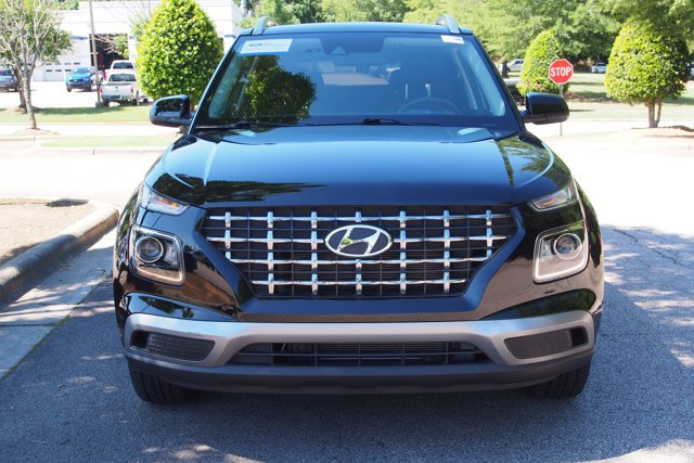 Used 2022 Hyundai Venue SEL w/ Cargo Package FWD image 2