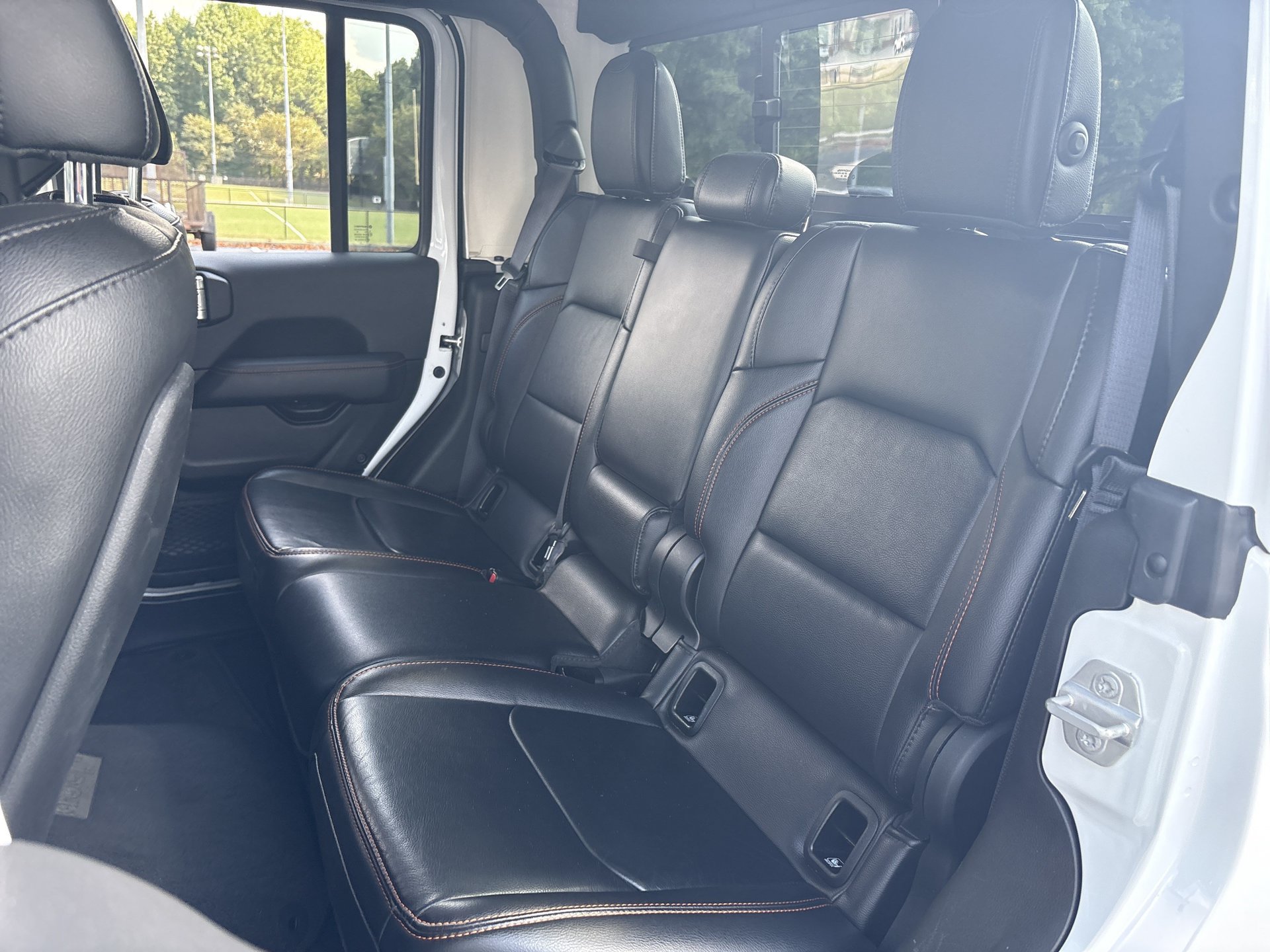 Used 2023 Jeep Gladiator Mojave w/ LED Lighting Group AWD/4WD image 19
