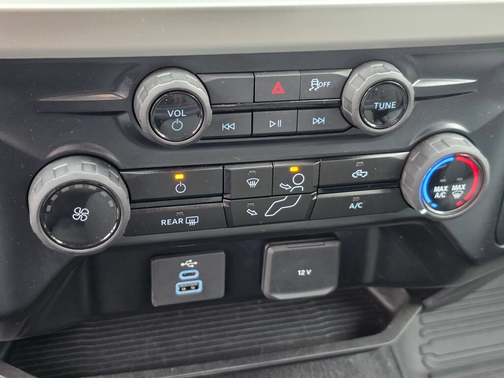 Certified 2025 Ford F250 XLT AWD/4WD image 23