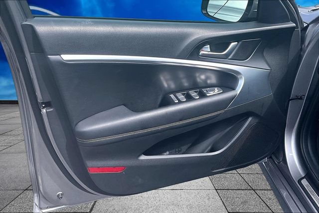 Used 2025 Genesis G70 2.5T RWD image 20