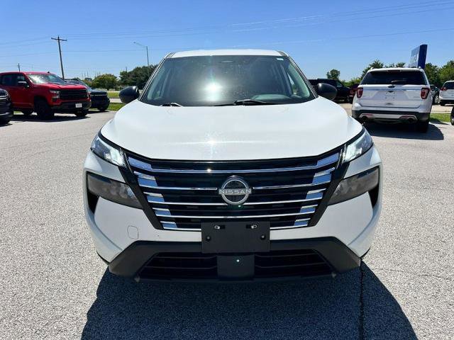 Used 2024 Nissan Rogue S FWD image 9