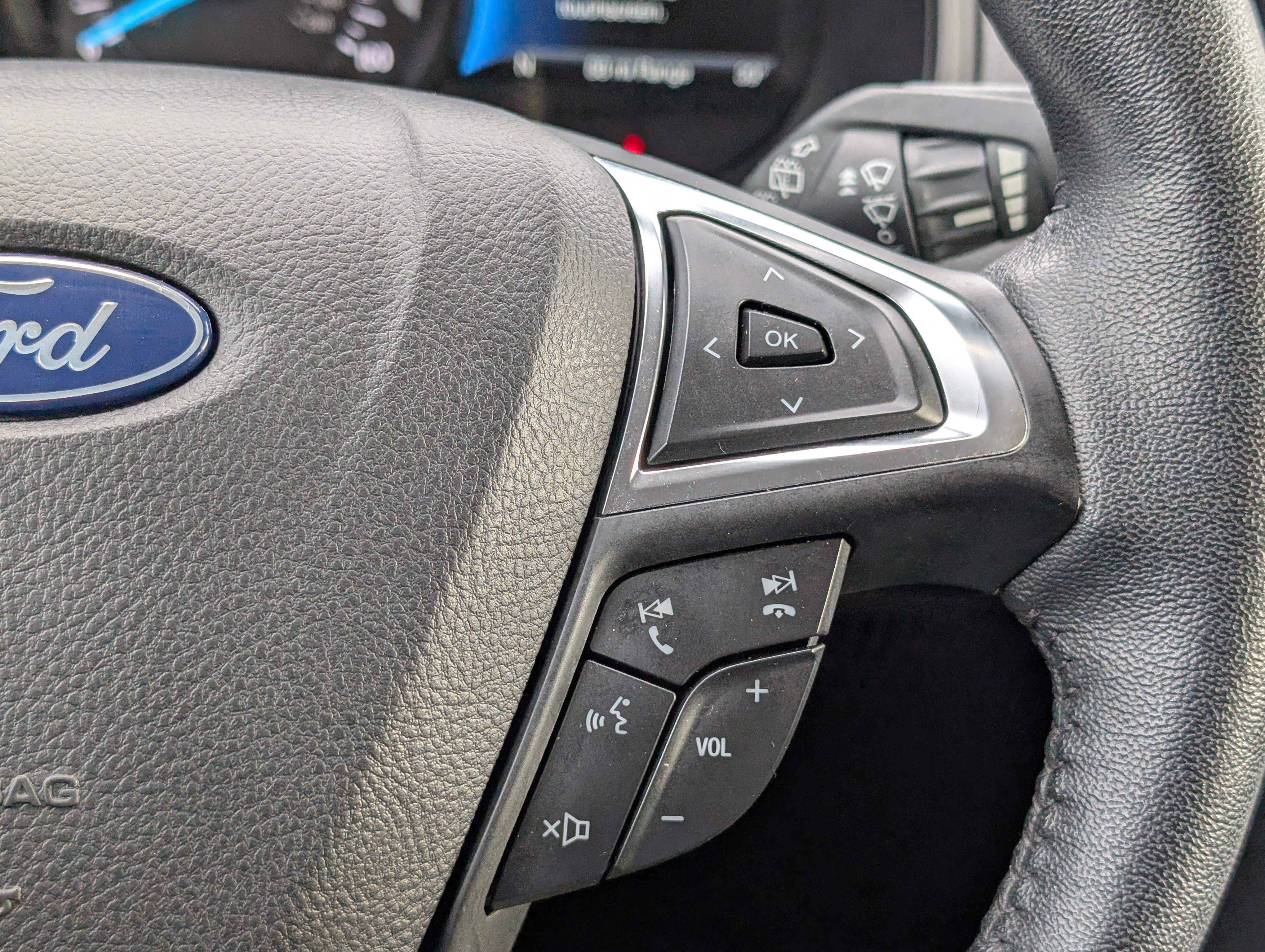 Certified 2022 Ford Edge SEL image 23