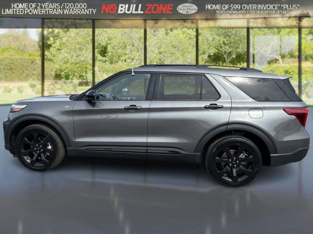 Certified 2023 Ford Explorer ST-Line w/ Class IV Trailer Tow Package image 2
