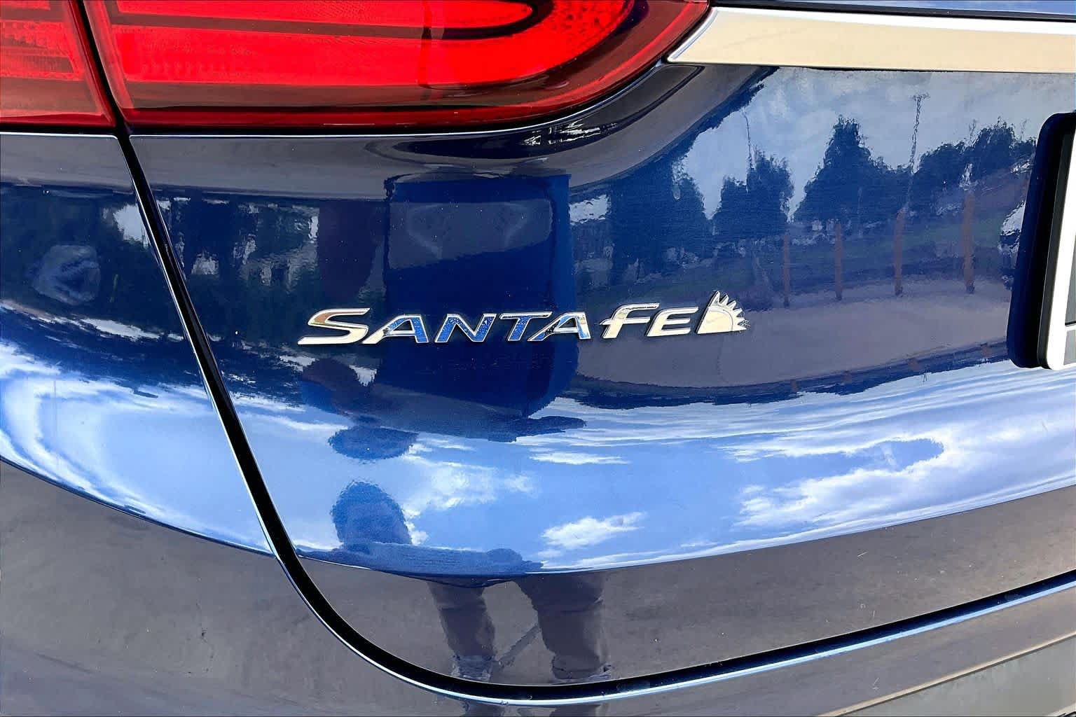Used 2019 Hyundai Santa Fe SE FWD image 10