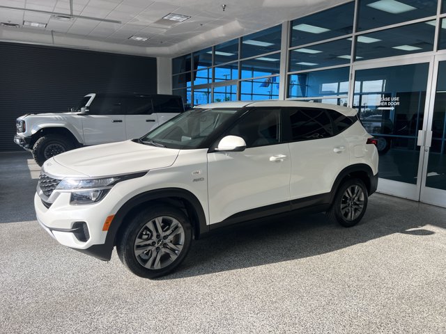 Used 2023 Kia Seltos LX AWD/4WD image 18