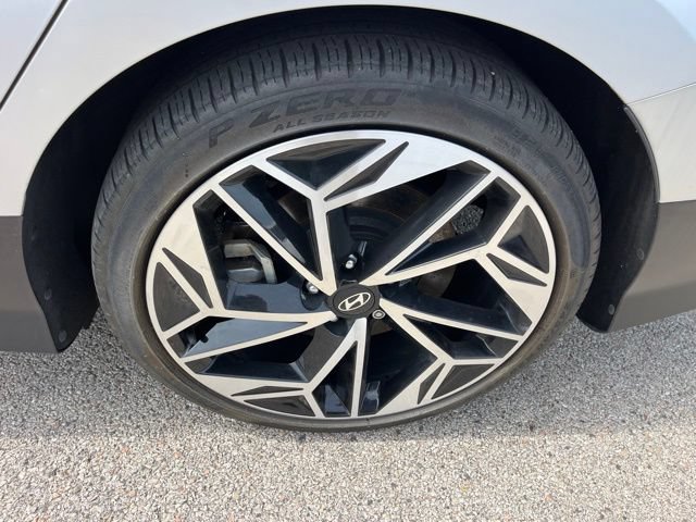 Used 2024 Hyundai Ioniq 6 SEL AWD/4WD image 7
