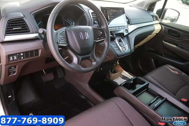 Used 2023 Honda Odyssey EX image 11