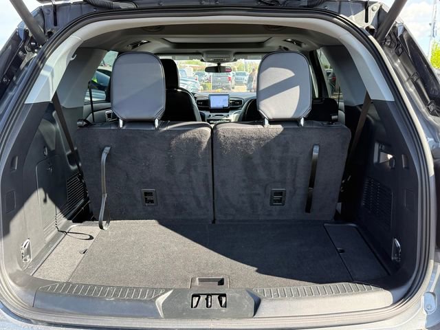 Certified 2023 Ford Explorer XLT w/ Equipment Group 202A AWD/4WD image 29