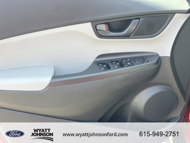 Used 2023 Hyundai Kona SEL AWD/4WD image 25