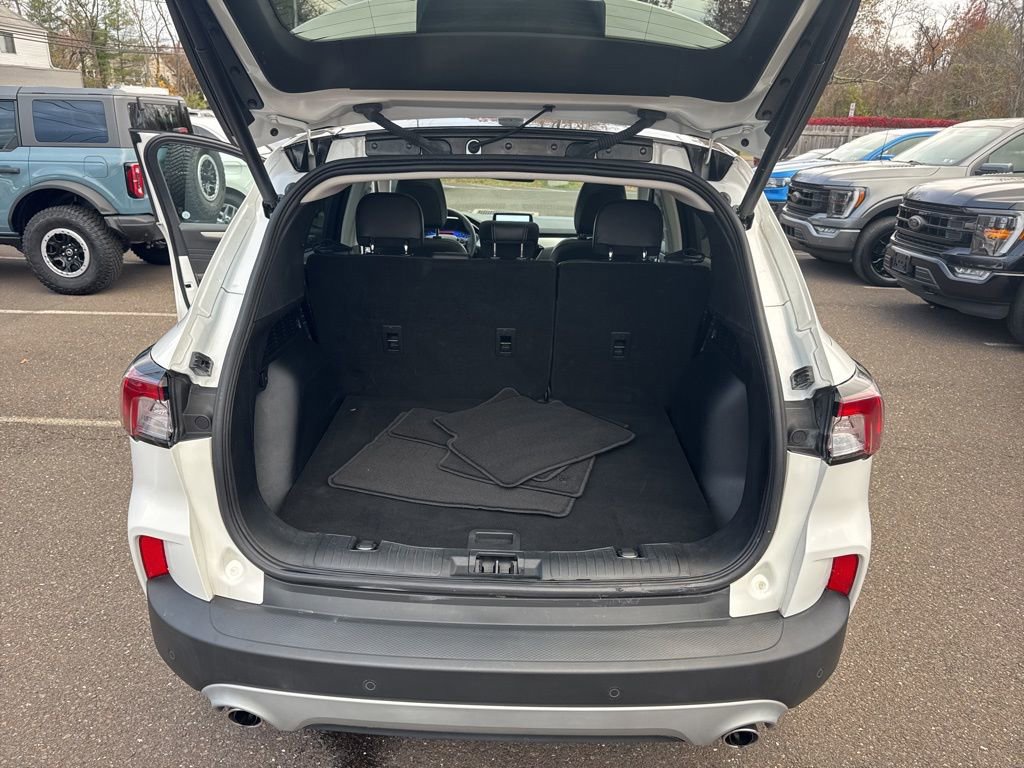 Certified 2022 Ford Escape SEL w/ Technology Package image 36