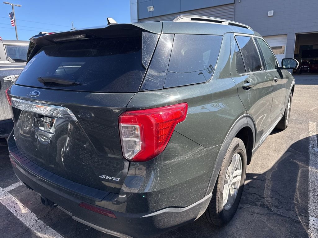 Certified 2023 Ford Explorer XLT w/ Equipment Group 202A image 4