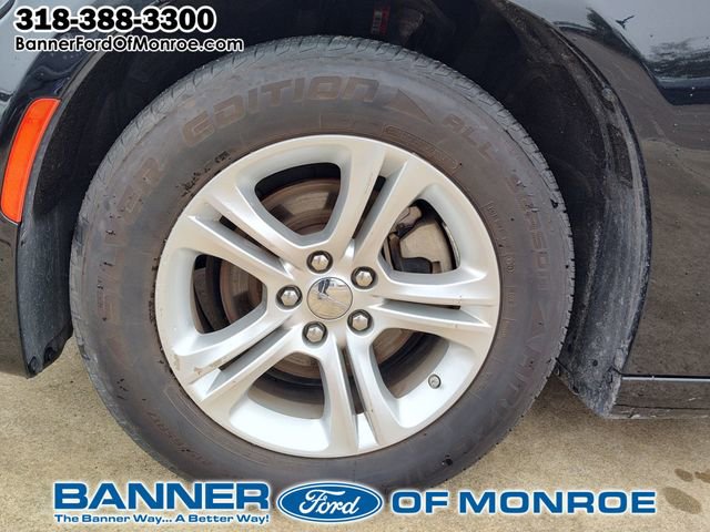 Used 2023 Dodge Charger SXT image 9
